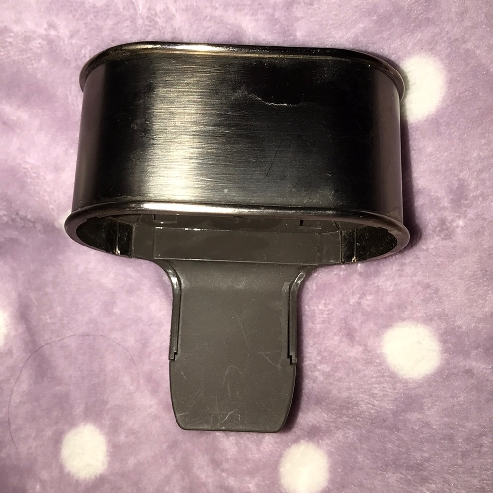 Dual scent switching wall plug